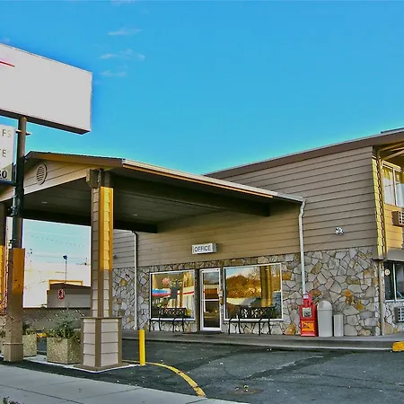 Knights Inn - Baker City-3
