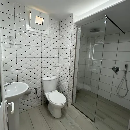 Joni Apartments-2