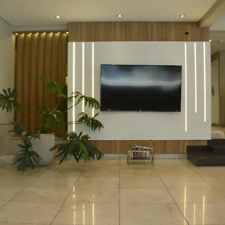 Hotel Gênova BC-2