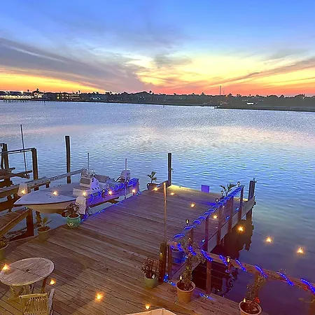 Waterfront Key Allegro Guesthouse W/Dock-2