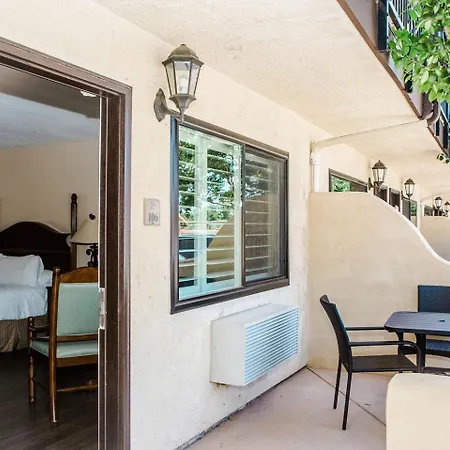 Casa Ojai Inn-3