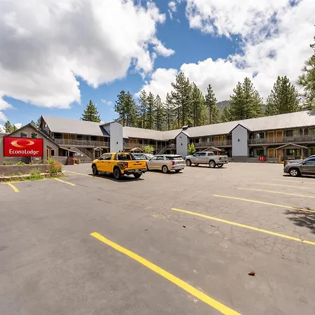 Econo Lodge Inn & Suites Heavenly Village Area-3