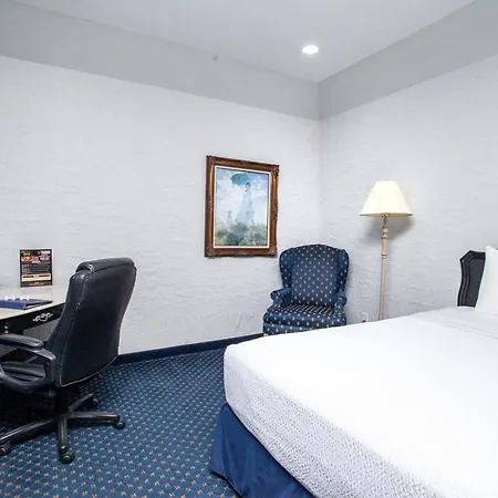 Chateau Hotel And Conference Center-2