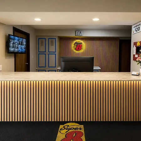 Super 8 By Wyndham Warrenton-2