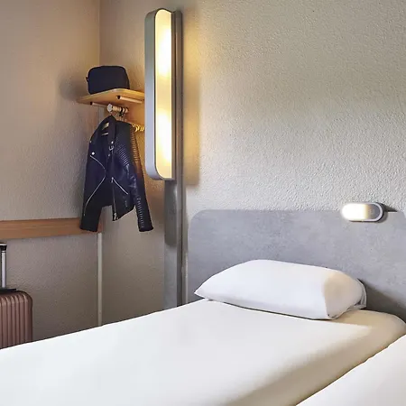 ibis budget Versailles Chateau Saint cyr l'Ecole-2