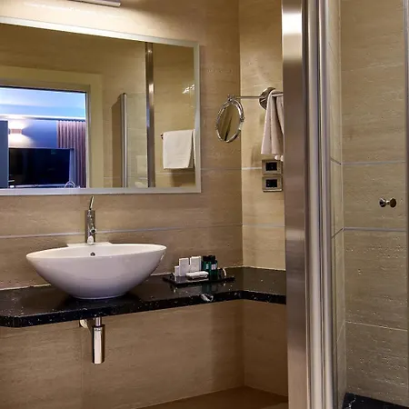 Hotel Kristal Palace - Tonelli Hotels - Adult Friendly-3