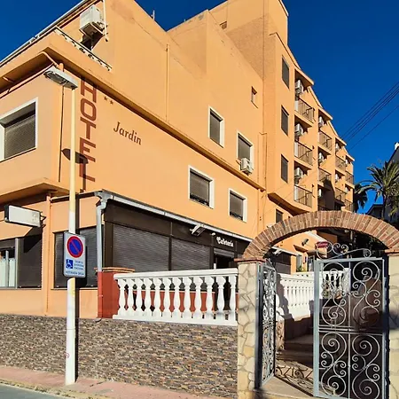 Hotel Jardín-2