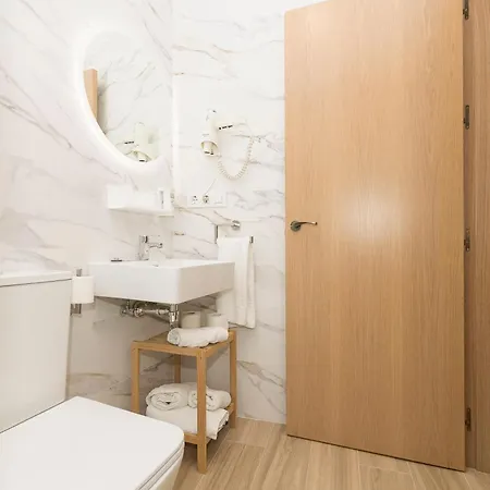 Hostal Colon Don Miguel-3