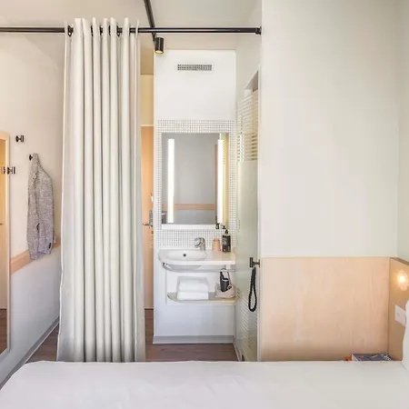 Ibis Budget Lugano Paradiso-2