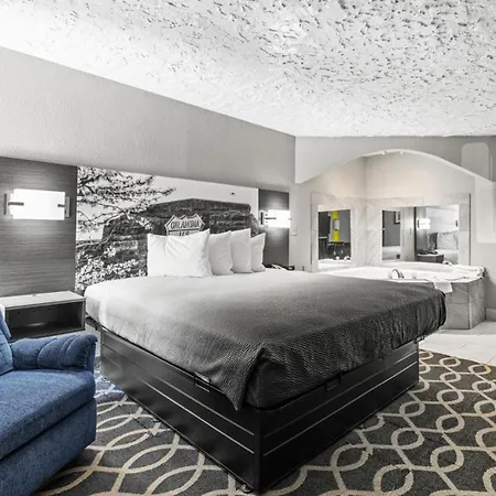Super 8 By Wyndham Norman West Ok-2