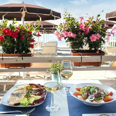 Grand Hotel Pietra Ligure-3
