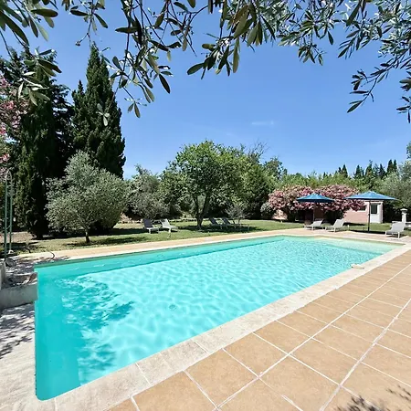 Domaine Au Coeur des Alpilles-2
