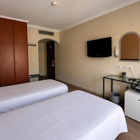 Hotel London-2