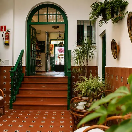 Hostal El Faro-3
