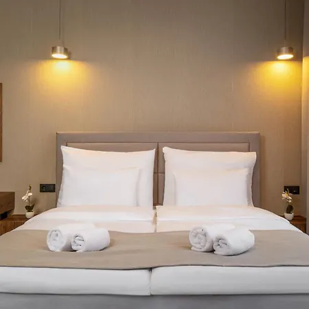Evergreen Suites Budapest-3