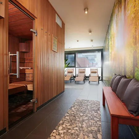 Novina Hotel Tillypark-3