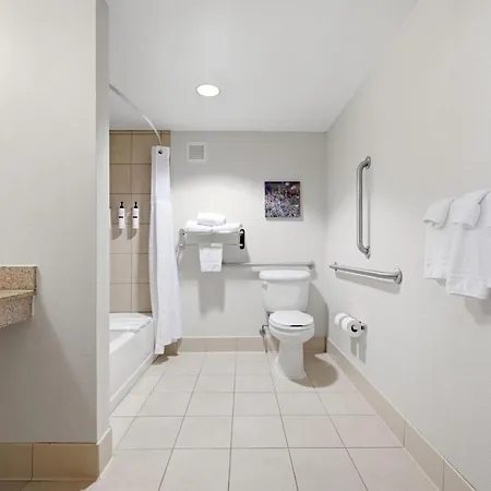 Hilton Garden Inn Winchester-3