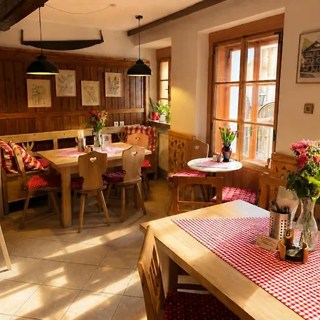 Cafe Pension Leopoldine-3
