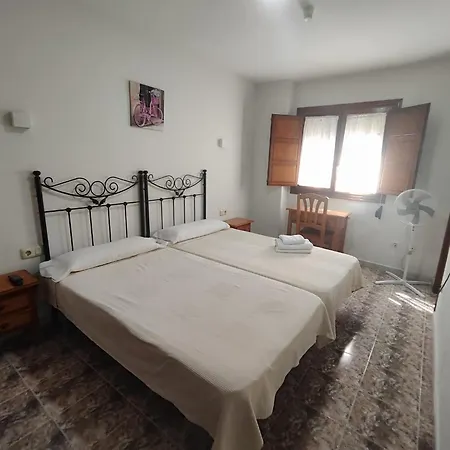 Hostal La Alberca-2