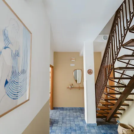 Nido Colorato Guest House-3