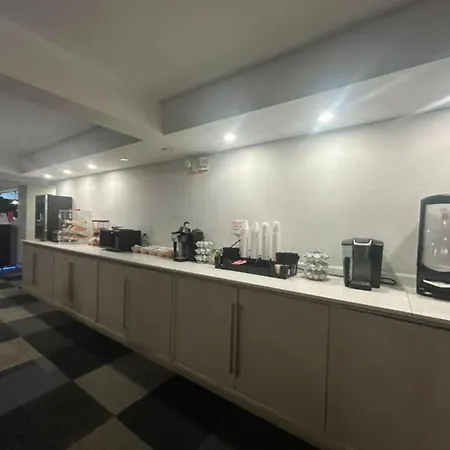 University Inn Of Carbondale By Hotel O-2