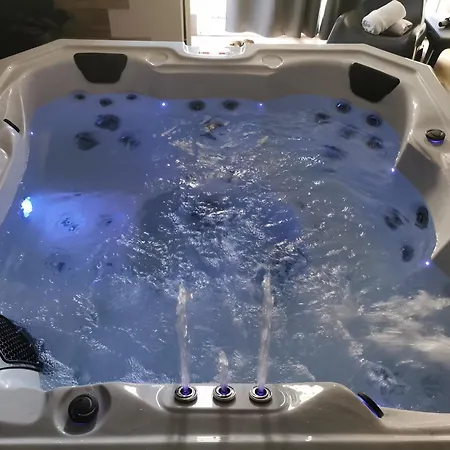 V&Spa 2 chambres d'hôtes avec Spa privatif dont une avec un Sauna-3