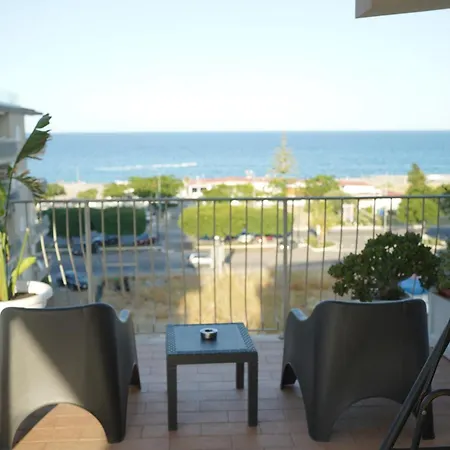 TROPICAL ROOMS Vista Mare-3