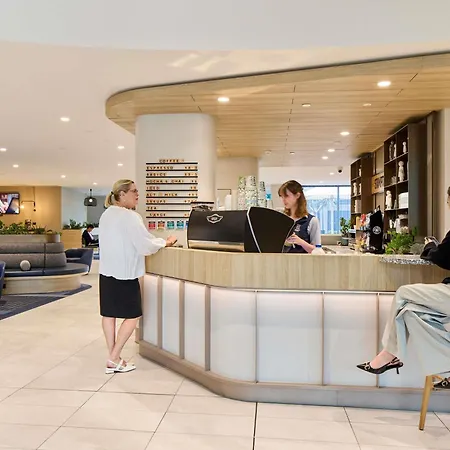 Novotel Melbourne Preston-3
