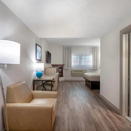 Quality Inn & Suites-2