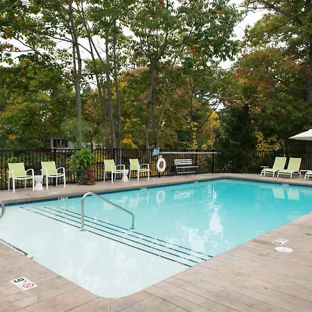 The Lodge On The Cove-2