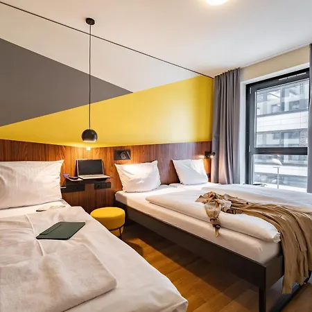 MEININGER Hotel Frankfurt Main / Airport-3