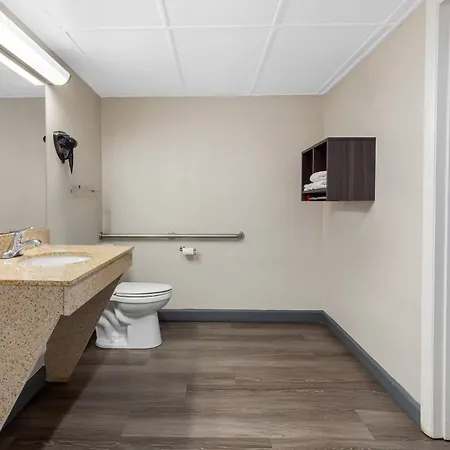 Econo Lodge Creedmoor - Butner-3