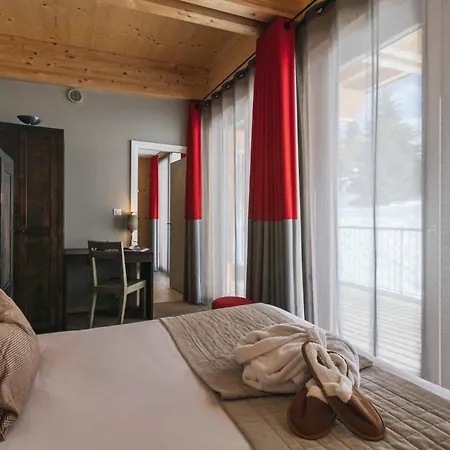 L'Aiguille Grive Chalets Hotel-3