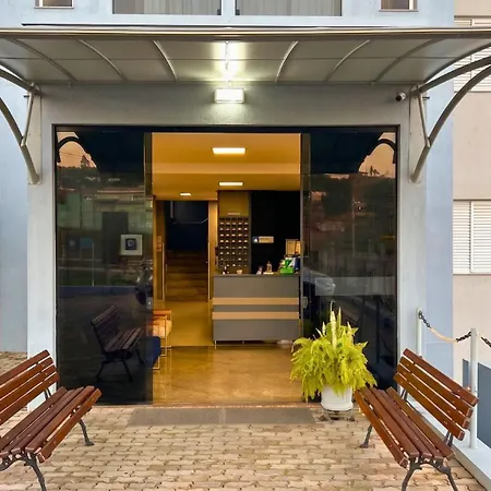 Ribs Hotel-3