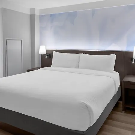 Four Points By Sheraton New York Downtown-3
