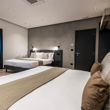 Corso 84 Luxury Suites-2