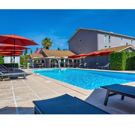 ibis Styles Aubagne Gemenos-3