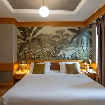 Hotel White-2