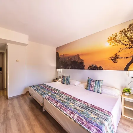 Hotel Tropic-3