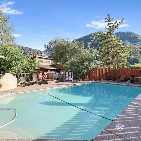 Buckeye Tree Lodge-2