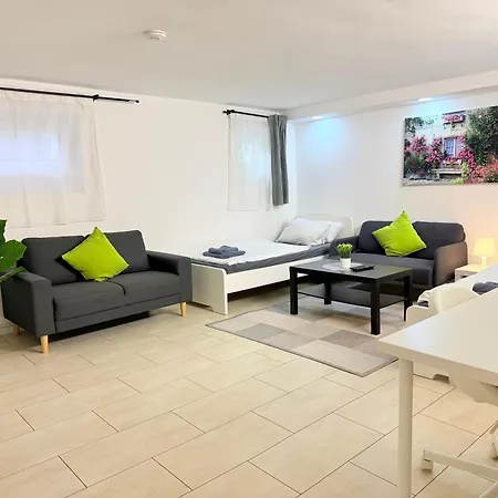 CityApartment Platinum mit Balkon bzw,Terrasse-3