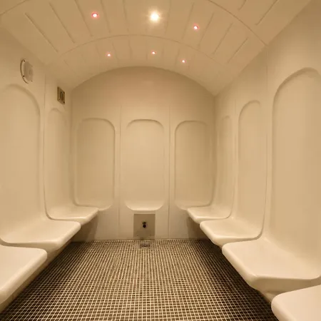 Logis Hotel Center-3