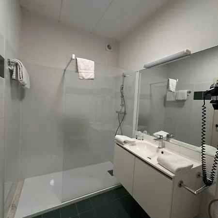 Hobbit Hotel Brussels Airport Zaventem-3