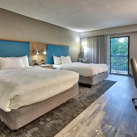 Country Inn & Suites By Radisson, Hampton Coliseum-3
