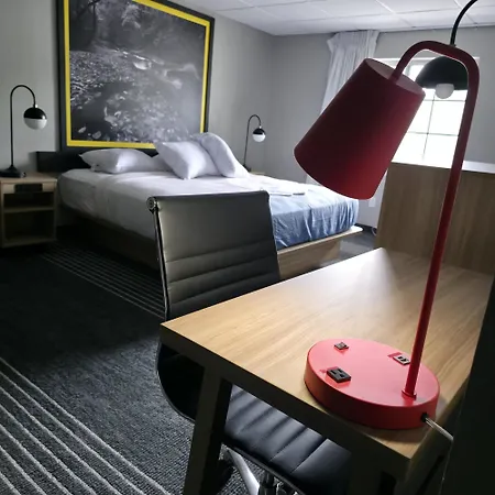 Super 8 By Wyndham Monticello Ny-2