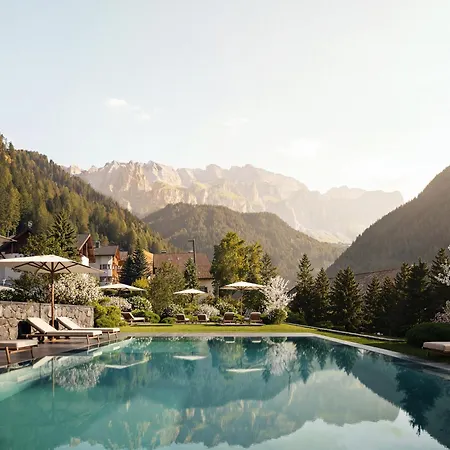 Hotel Dorfer Alpine&Charming-3