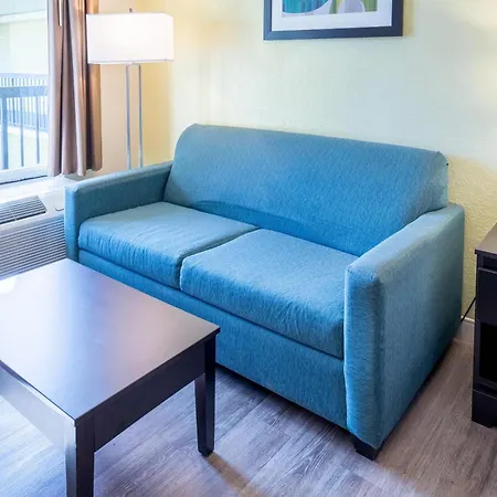 Quality Inn Palm Beach International Airport-2