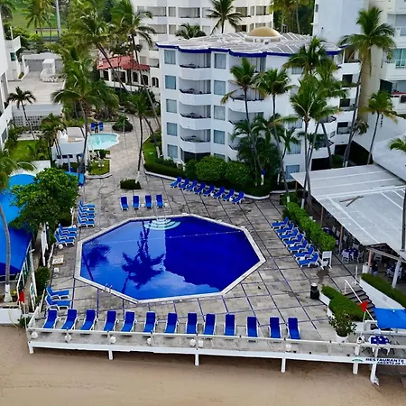 Hotel Acapulco Malibu-3