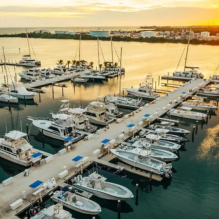 Hilton Key West Resort & Marina-2