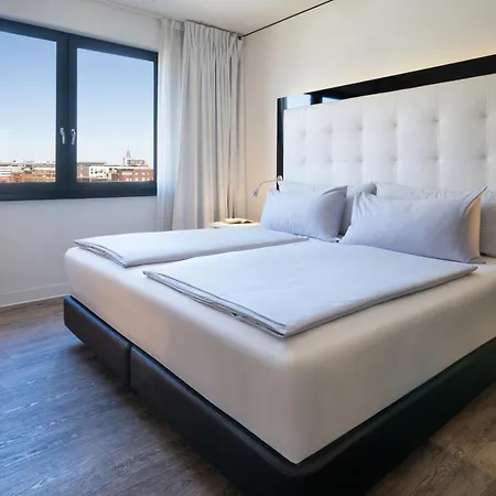 Innside By Melia Hamburg Hafen-2